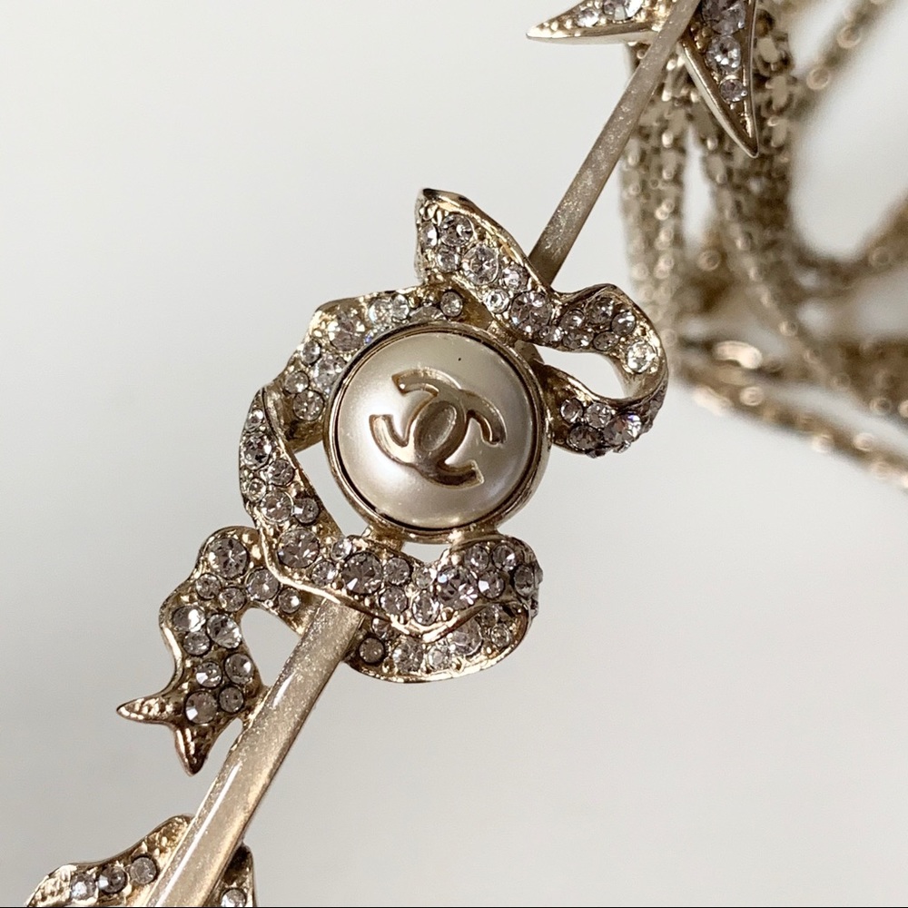 Chanel arrow long necklace - Picture 8 of 16